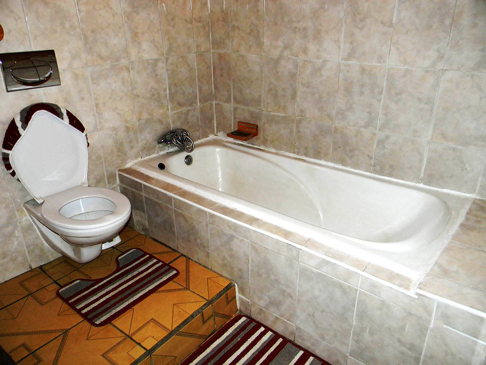 African Cave Lodge Hammanskraal Εξωτερικό φωτογραφία