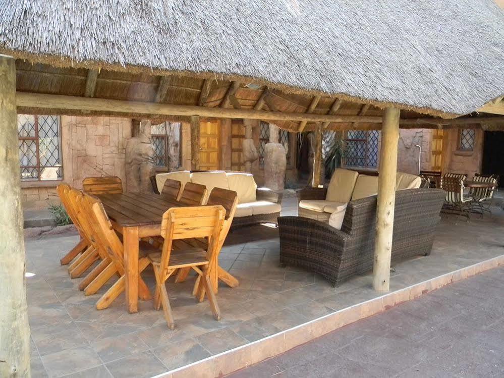 African Cave Lodge Hammanskraal Εξωτερικό φωτογραφία